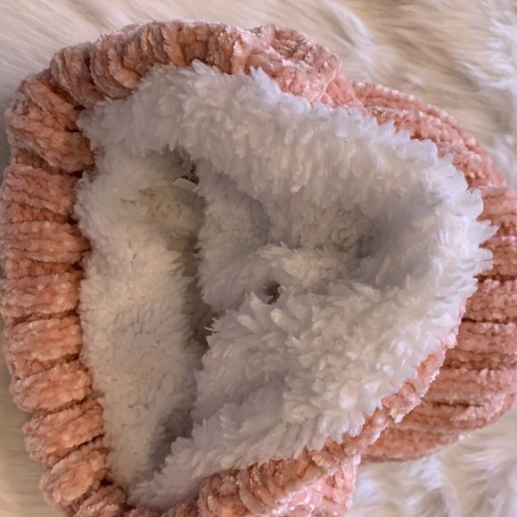 Super Soft & Cozy Pink Chenille Beanie Winter Hat - Picture 8 of 9